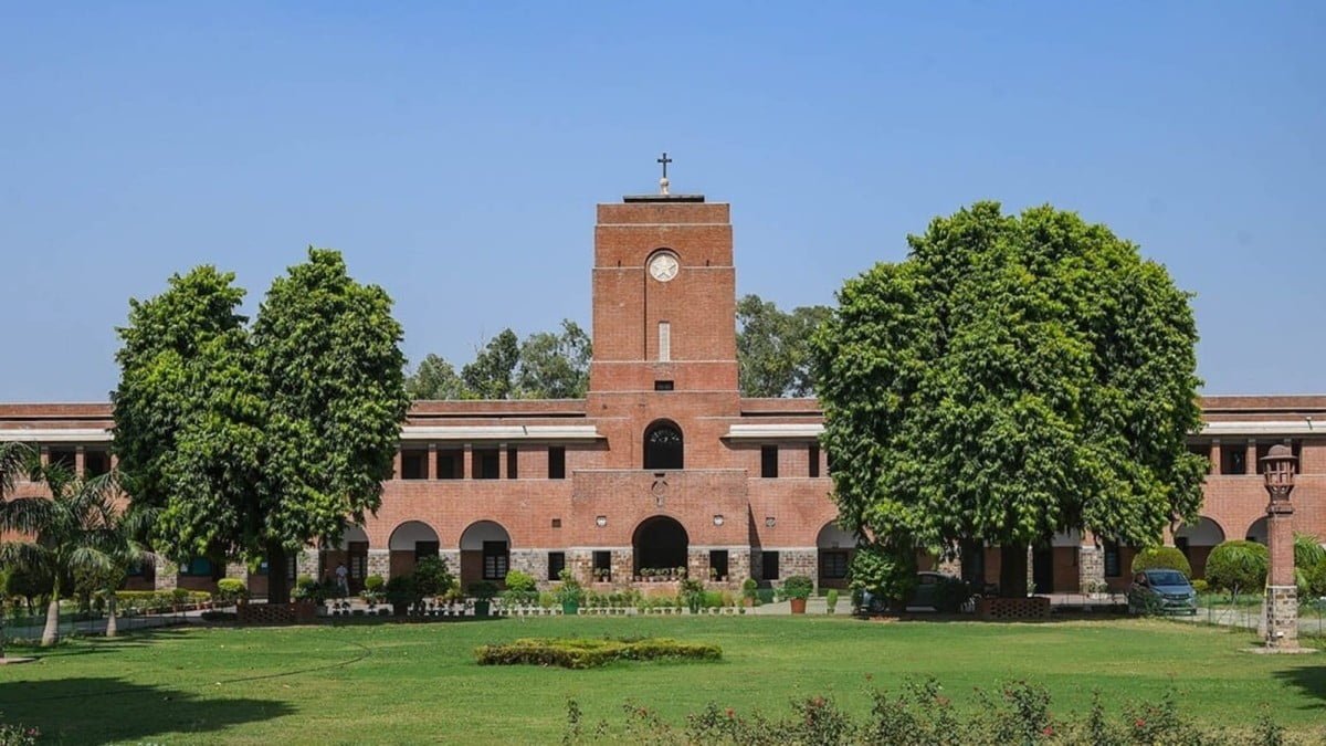 Psychographic Society - St Stephen's College Will Have To Follow Government Rules For Admission: Delhi University