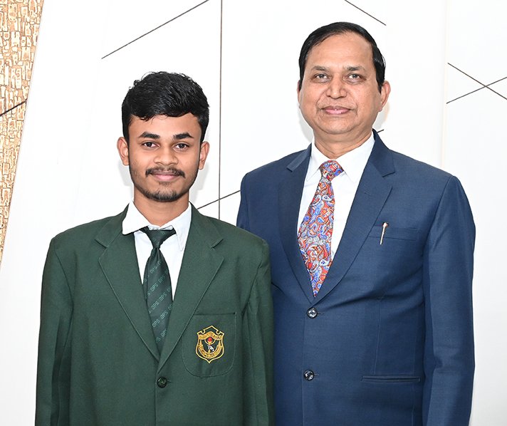 Vishal with 99.8222 percentile is JEE Main 2024-2025 DPS Bokaro Topper