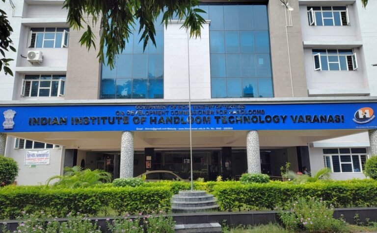 Indian Institute of Handloom Technology (IIHT), Varanasi 2024-2025 Closing Rank – GEN , EWS , OBC, SC , ST , female Cut Off -CSE , Electrical