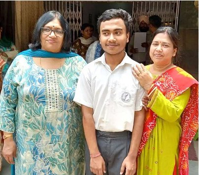 Jamshedpur boy Priyanshu Kundu tops Jharkhand in ICSE Class 10, scores 99.6% marks, Aspires to become a neurologist