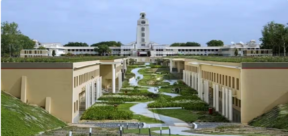 Psychographic Society - BITS Pilani Fees 2025: Engineering Students Face ₹2.75 L Tuition Per Semester; Hostel & Term Charges Detailed bits